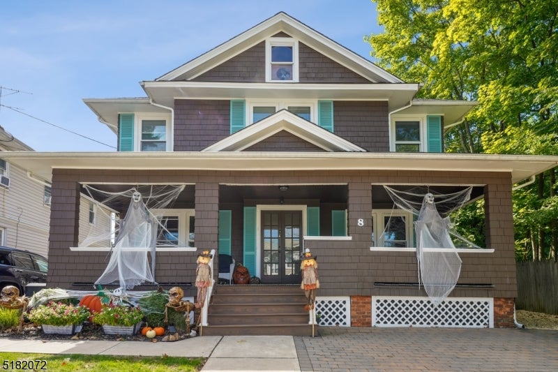 8 Oak Grove Rd 2