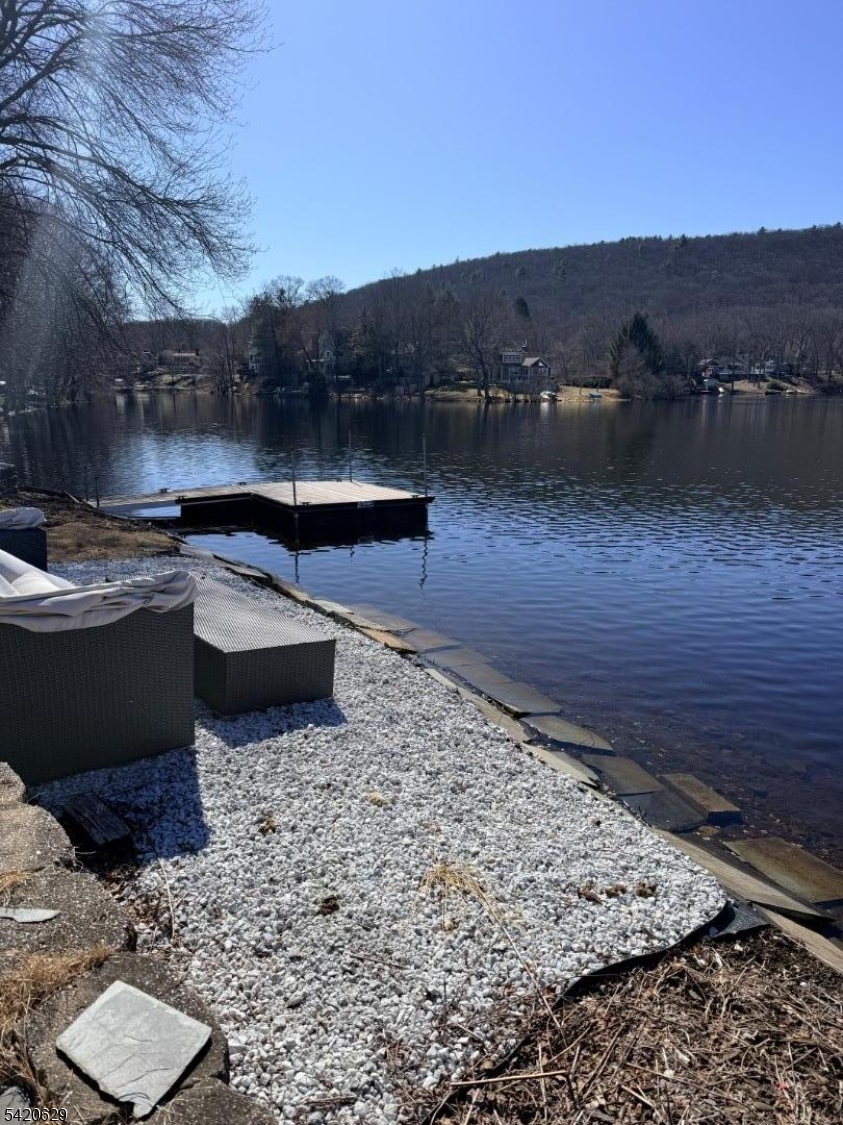 5453 Berkshire Valley Rd