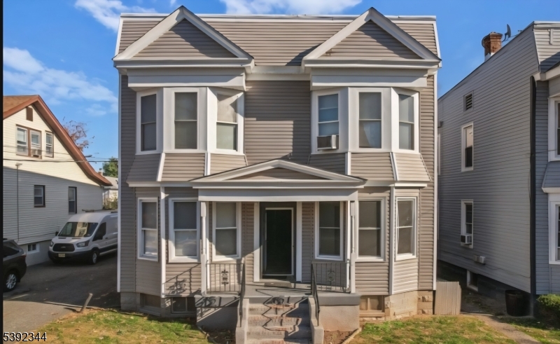 38 Franklin Ave 1R