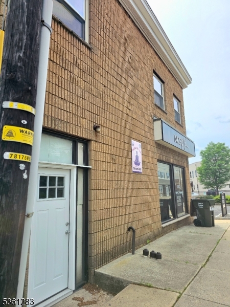 860 King George Rd