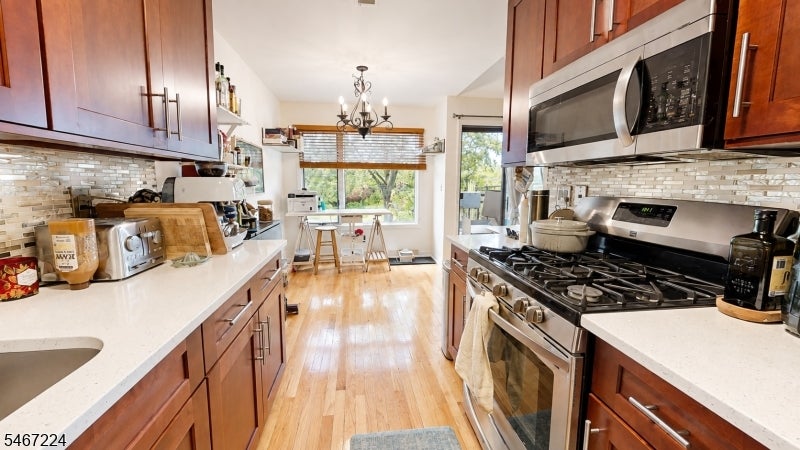333 Liberty St 14