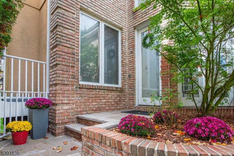 237 Grand Cypress Ct