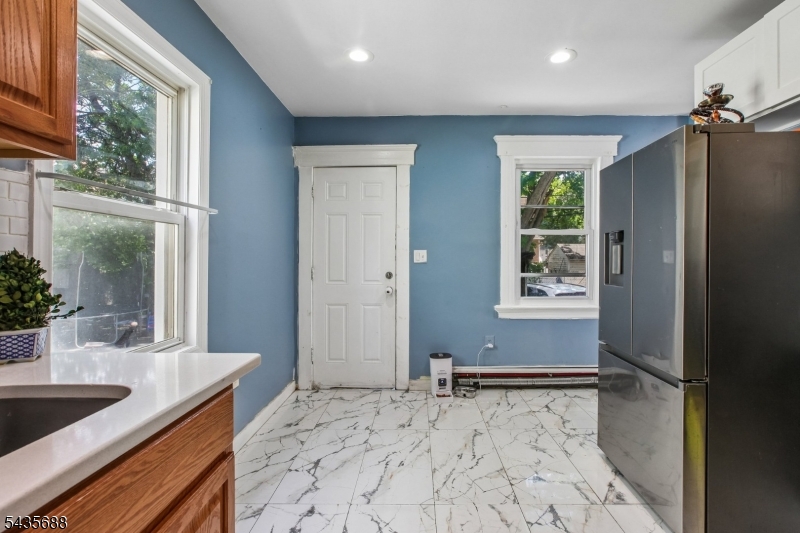 268 Halsted St