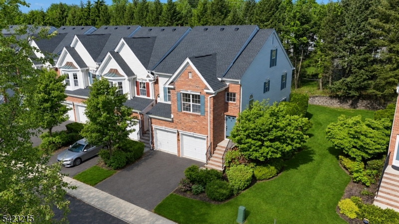 330 Winthrop Dr