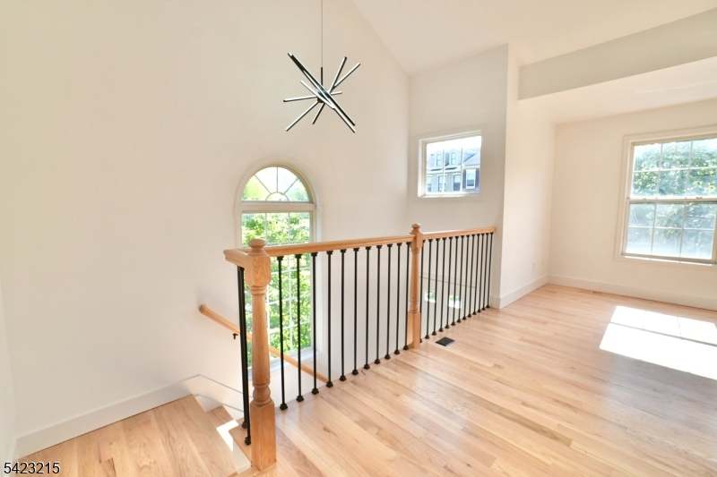 330 Winthrop Dr