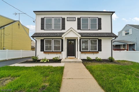 Photo for 324 Thomas Ave