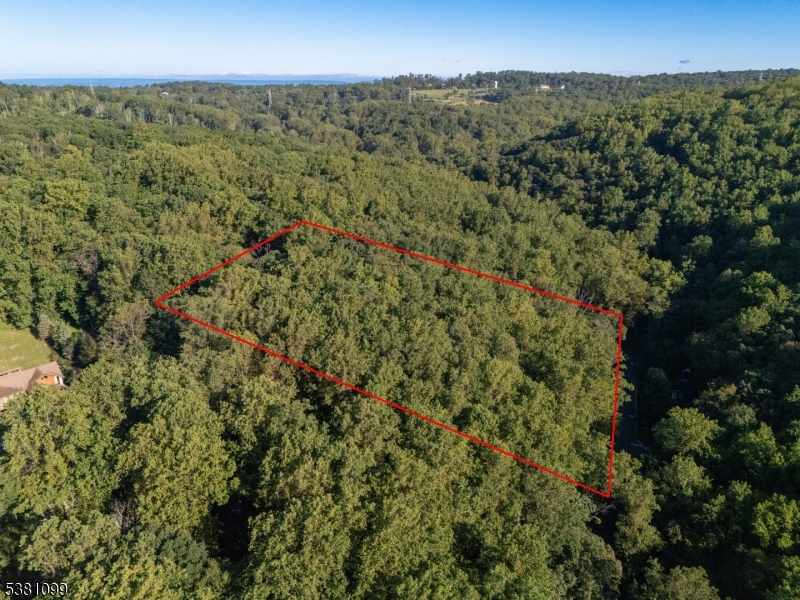 00 Sweet Hollow Road