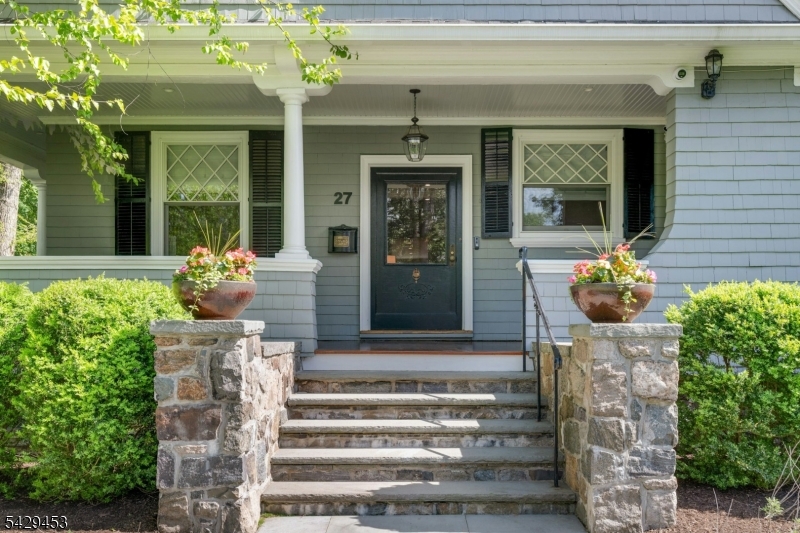 27 Bedford Rd