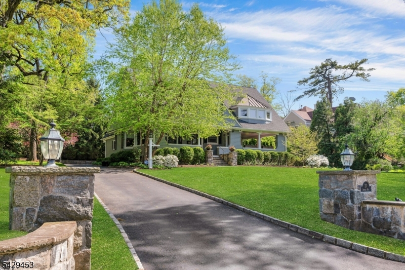 27 Bedford Rd