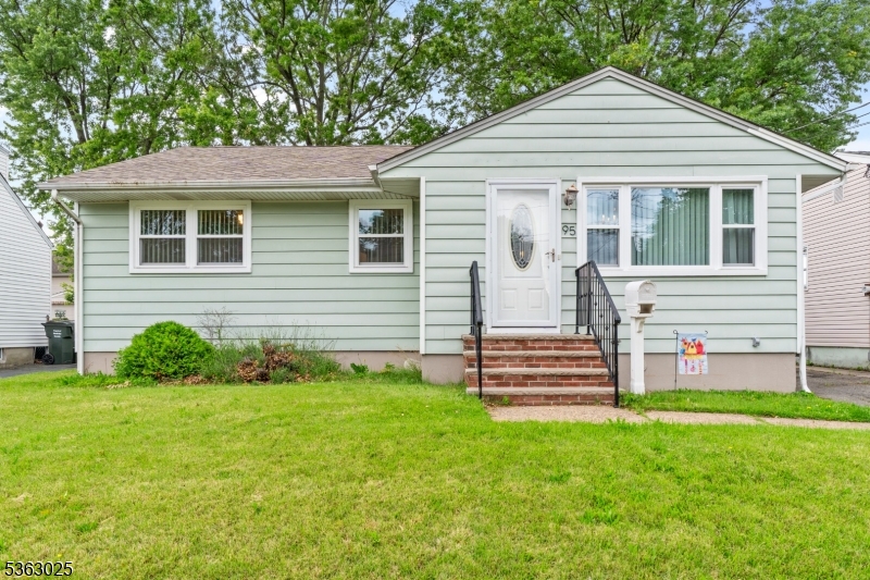 95 1St Ave