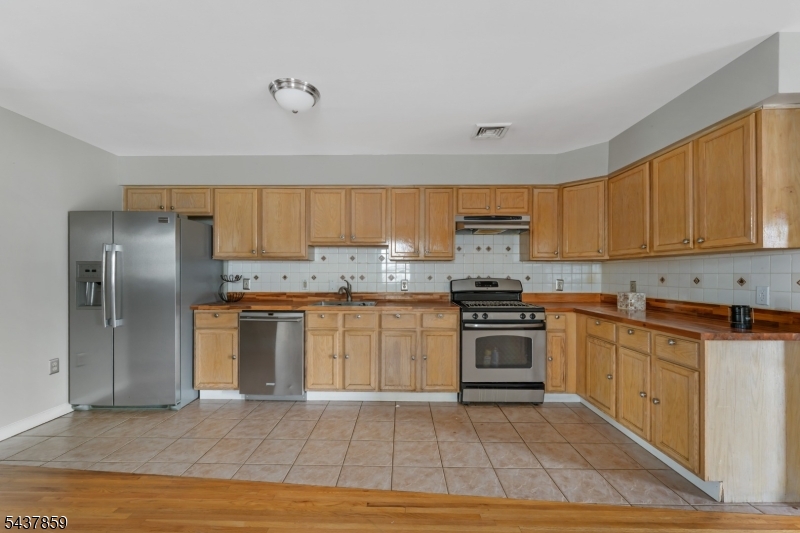 244 Clark Pl 2