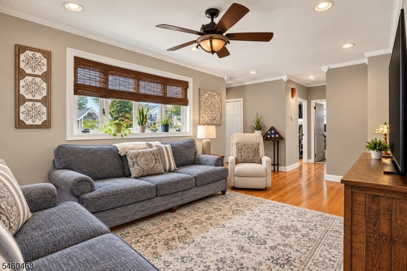 317 Newark Pompton Tpke