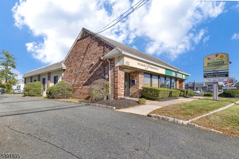 122 Central Ave