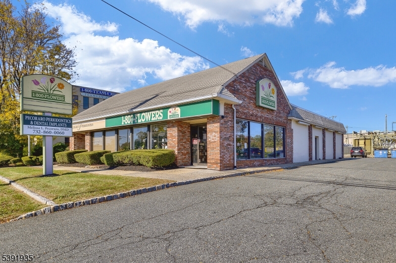 122 Central Ave