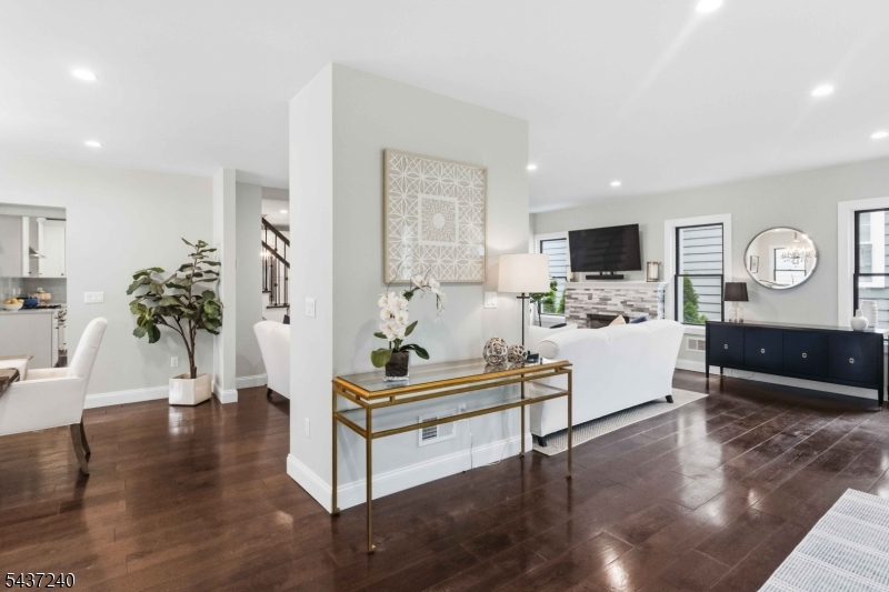 59 Ferndale Ave