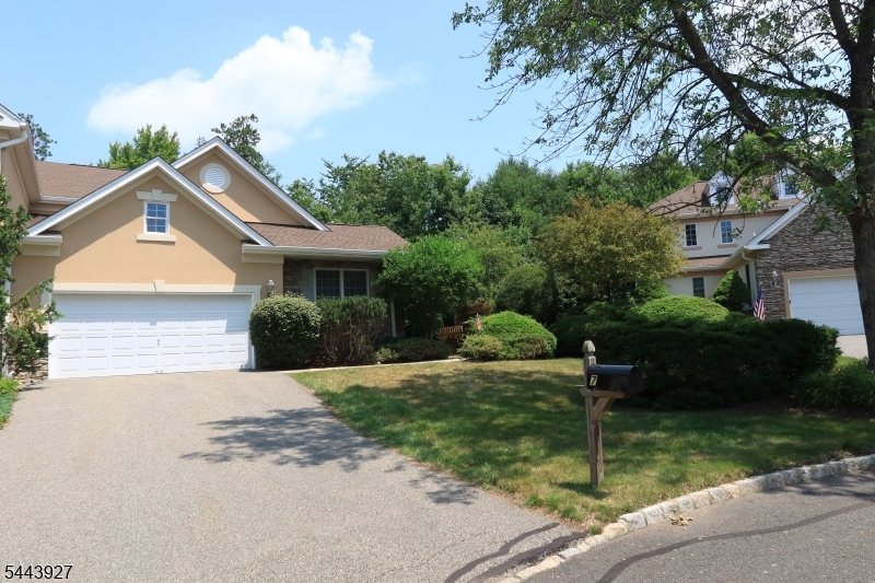 7 Dickerson Ct