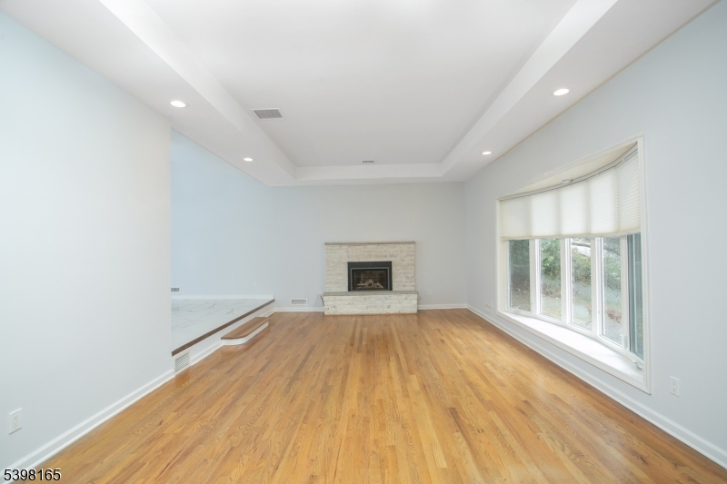 5 Korwel Circle  East