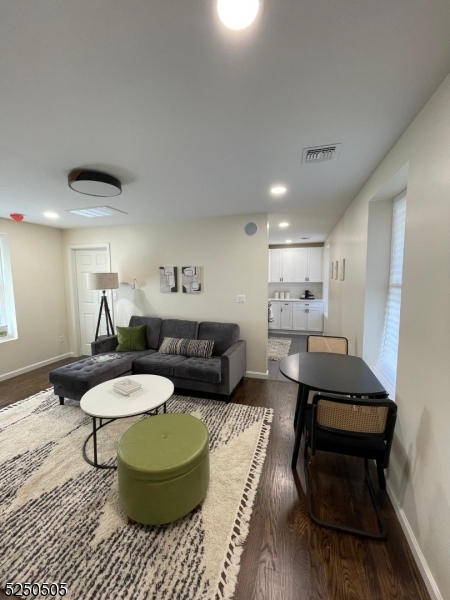 109 N Fullerton Ave 2