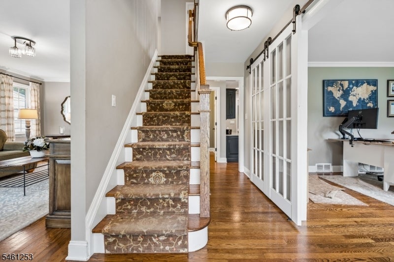 22 Midvale Dr