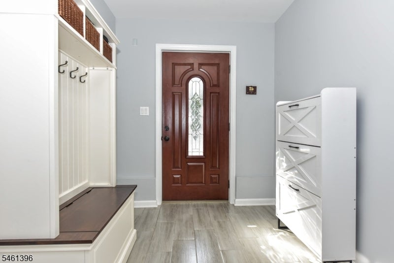 10 Stanley Way