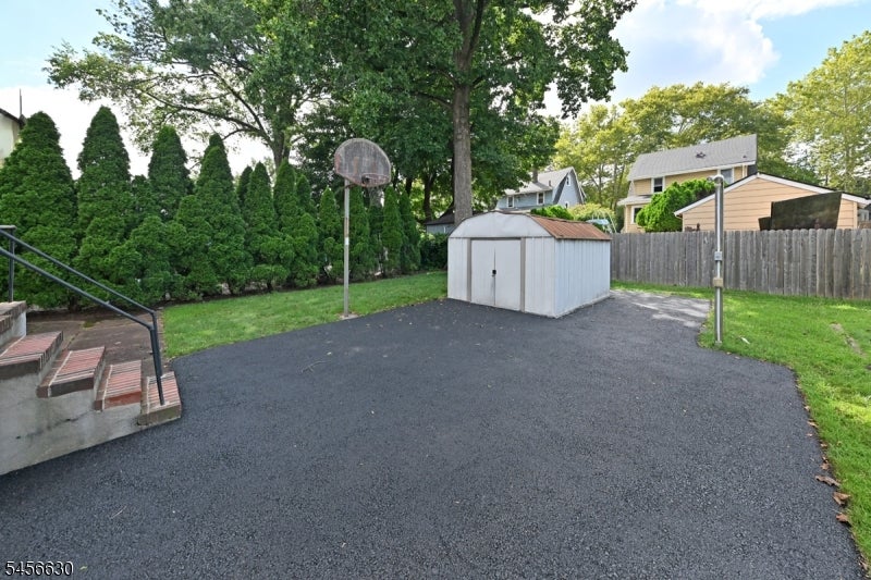 856 Ester Ave