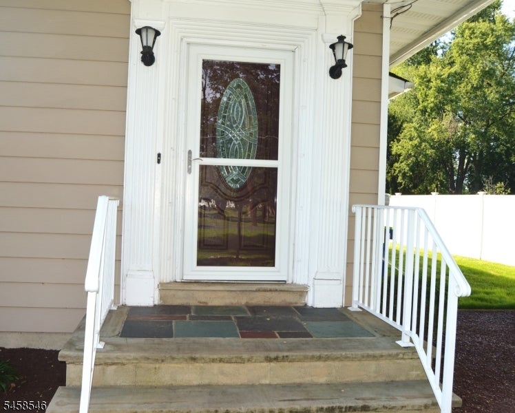 132 Stony Brook Rd 132