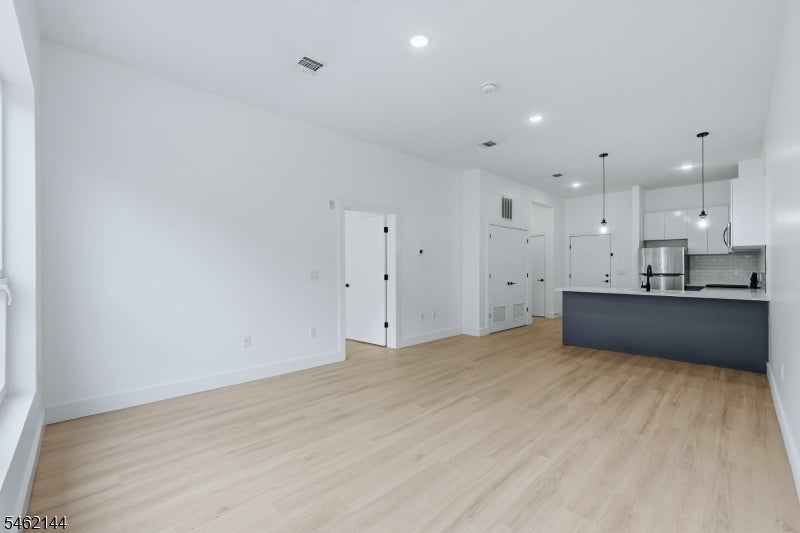 420 River Dr 212