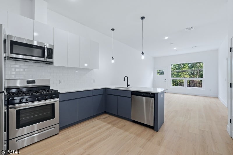 420 River Dr 212