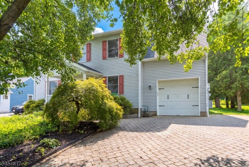 77 Washburn Ave