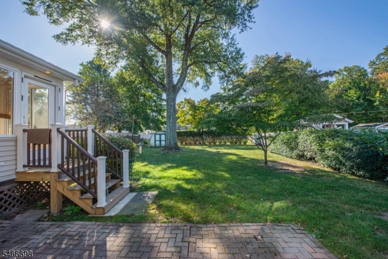103 Newbury Pl