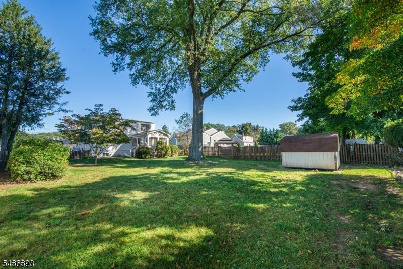 103 Newbury Pl