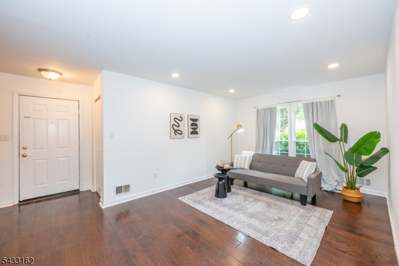 72 Cherry St
