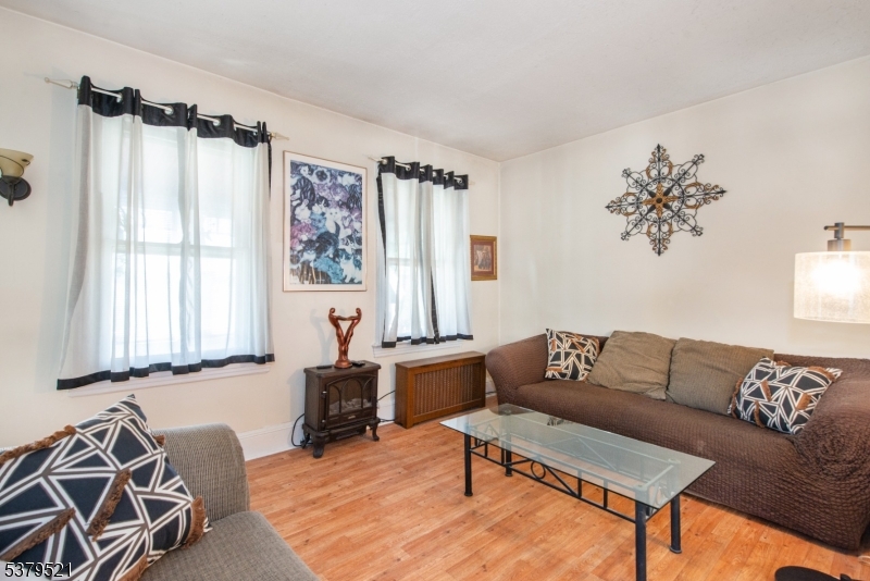 8 N 14Th St