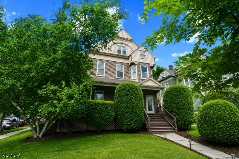 129 Claremont Ave 2