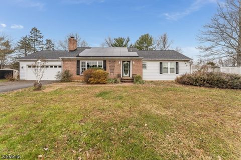 4 Plaza Pl Lopatcong Twp. NJ 08865