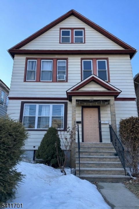 722-724 Van Buren Ave Elizabeth City NJ 07201