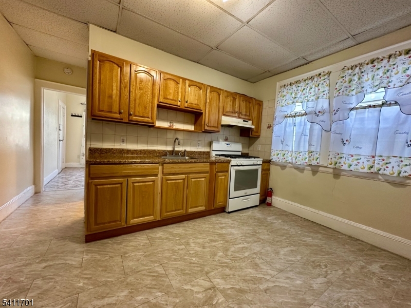 722-724 Van Buren Ave