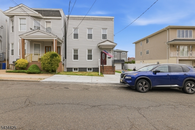 145 Tappan St