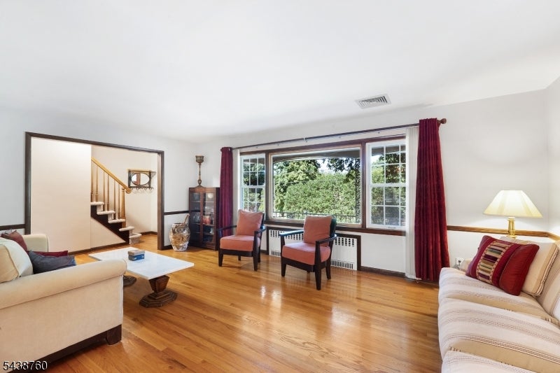 4 Cypress Ave
