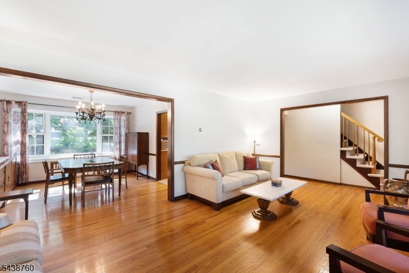 4 Cypress Ave