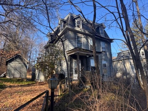 4 High St Glen Gardner Boro NJ 08826