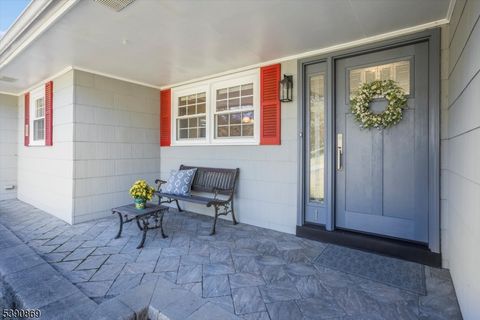 Photo of 1 Bridle Ln, Mount Olive, NJ 07828 (MLS # 3993945)