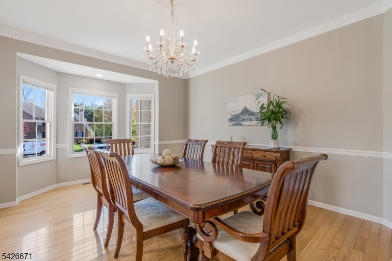 39 Briarwood Drive East