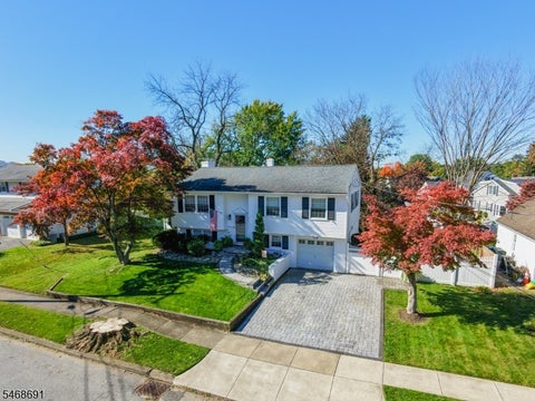 Photo for 144 Pickford Ave