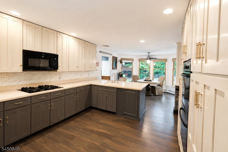 4 Davenport Rd