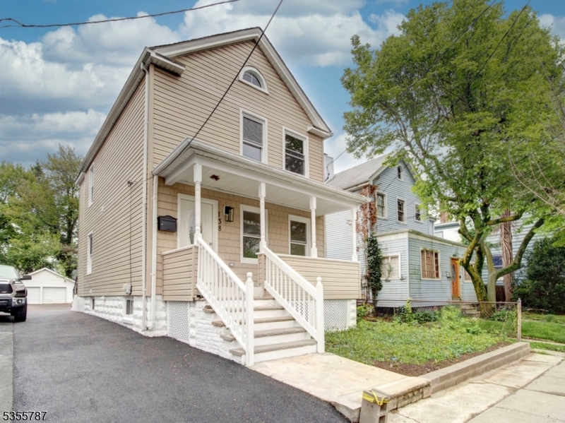 138 Willow St
