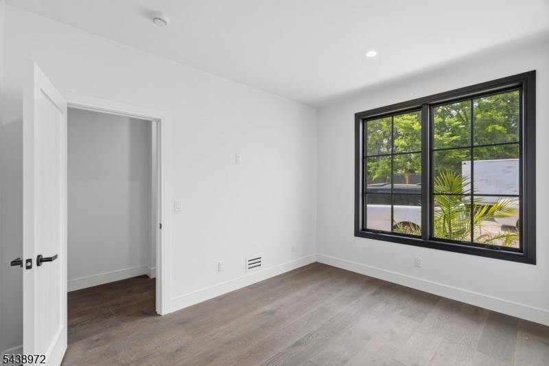 9 Minerva St 1