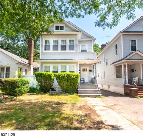 30 E Henry St Linden City NJ 07036