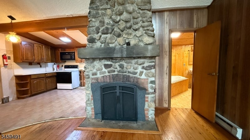 54 Horseshoe Dr
