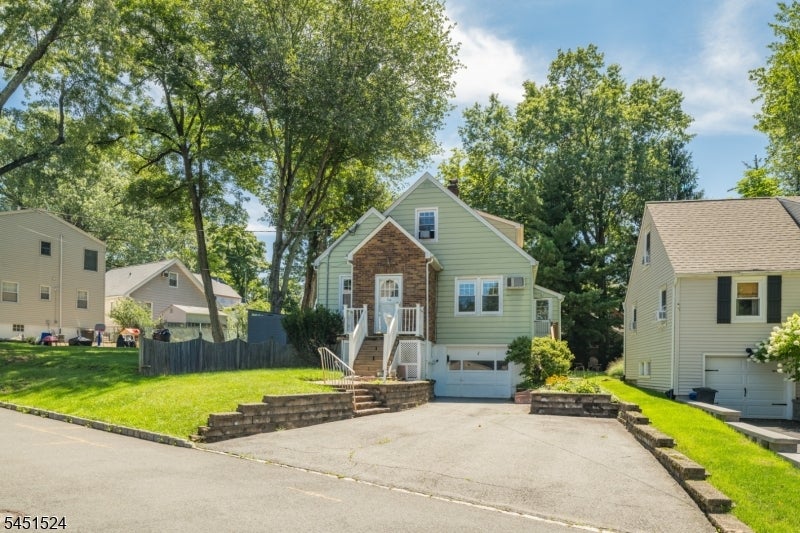 1 Westview Ave
